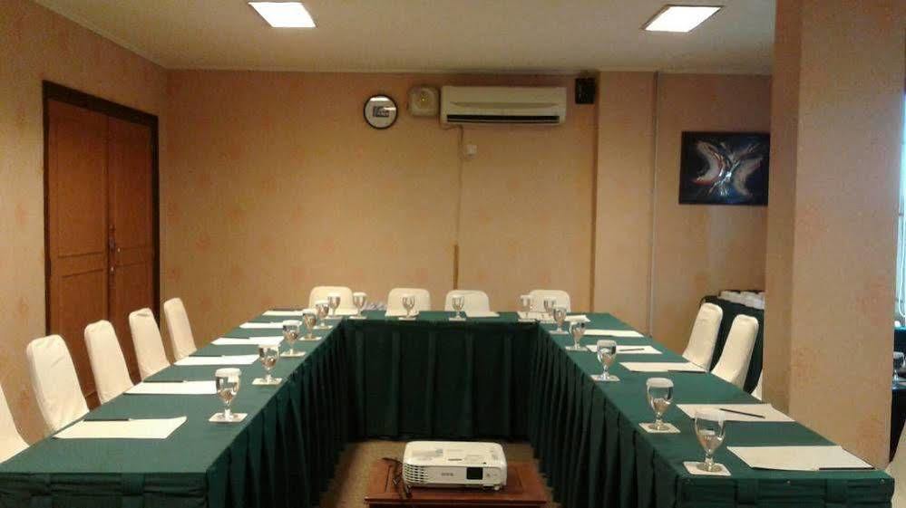 Anugerah Hotel